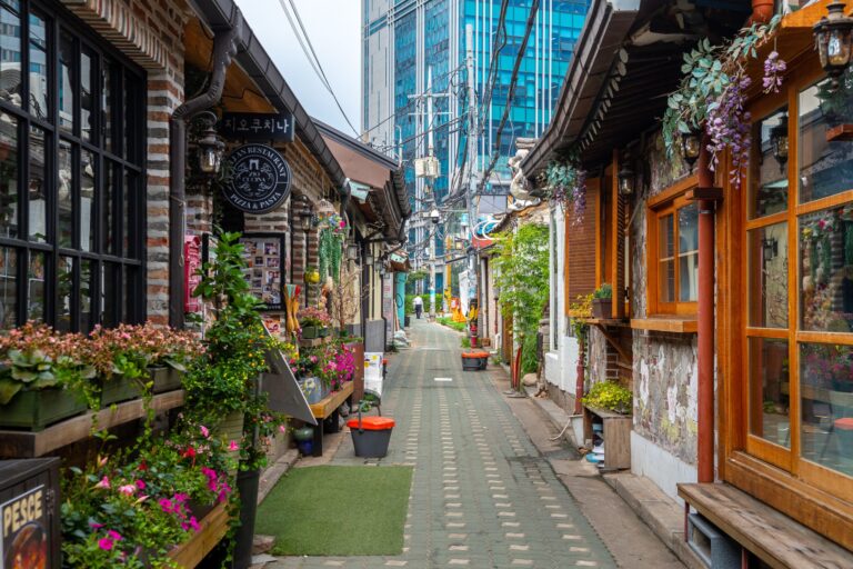 The Best Cafés in Seoul: 3 Viral Cafés - and 3 That Should Be!