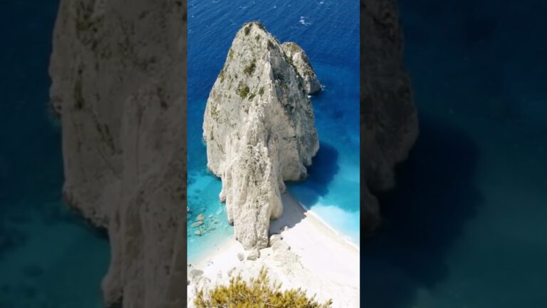 8 Best Places To Visit In Greece- Amazing Places On Earth – #travel #visit #vacation #facts #shorts