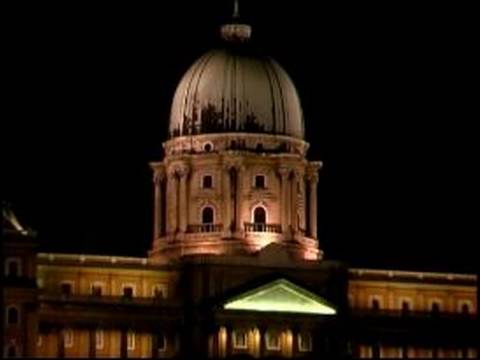 Things to do in Budapest, Hungary: Night Life : Visiting the Royal Palace in Budapest