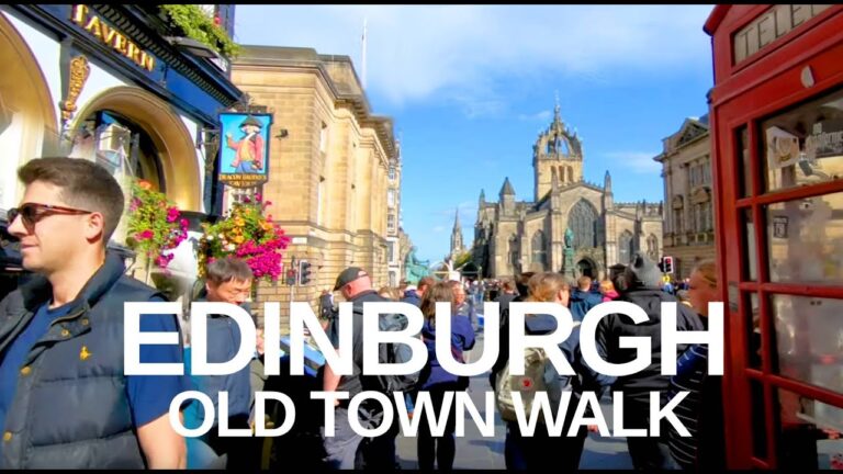 Edinburgh's Royal Mile – Castle to High Street 4K Walking Tour
